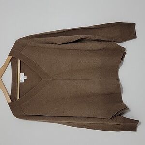 AYR  V Neck Cashmere Sweater